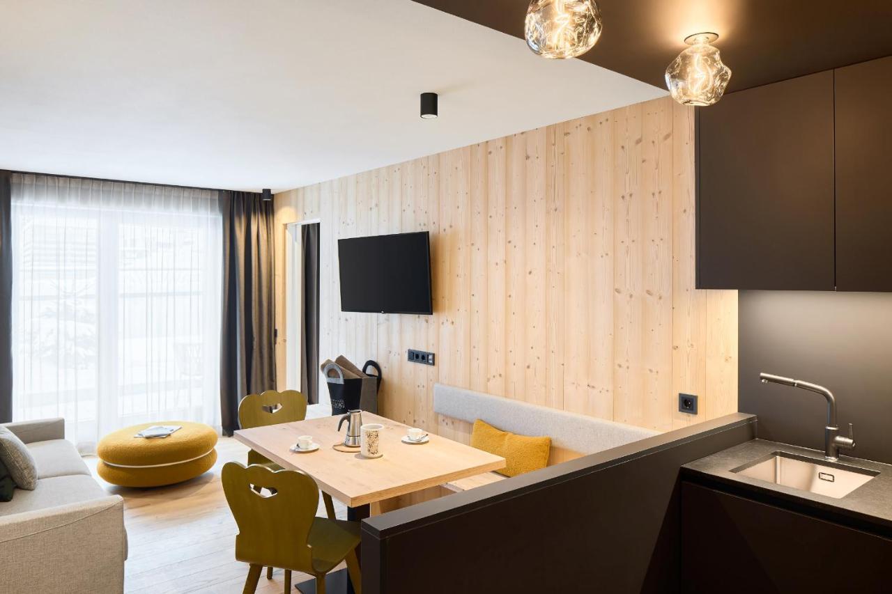 Movi Family Apart-Hotel ****S Корвара-ін-Бадія Екстер'єр фото
